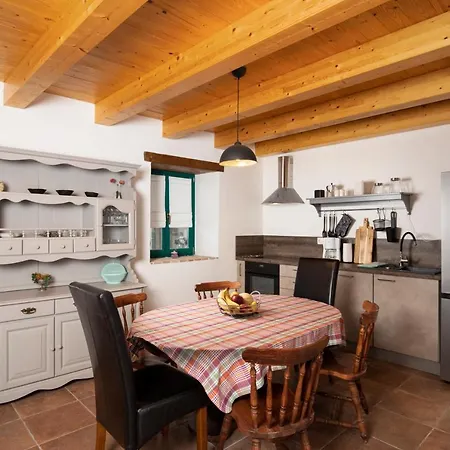 Ferienhaus House Eufemia Valtura
