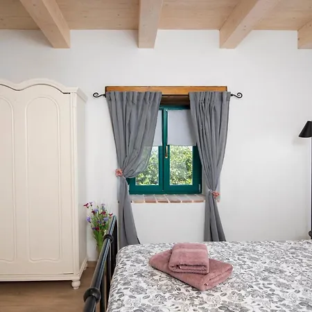 Semesterbostad House Eufemia *